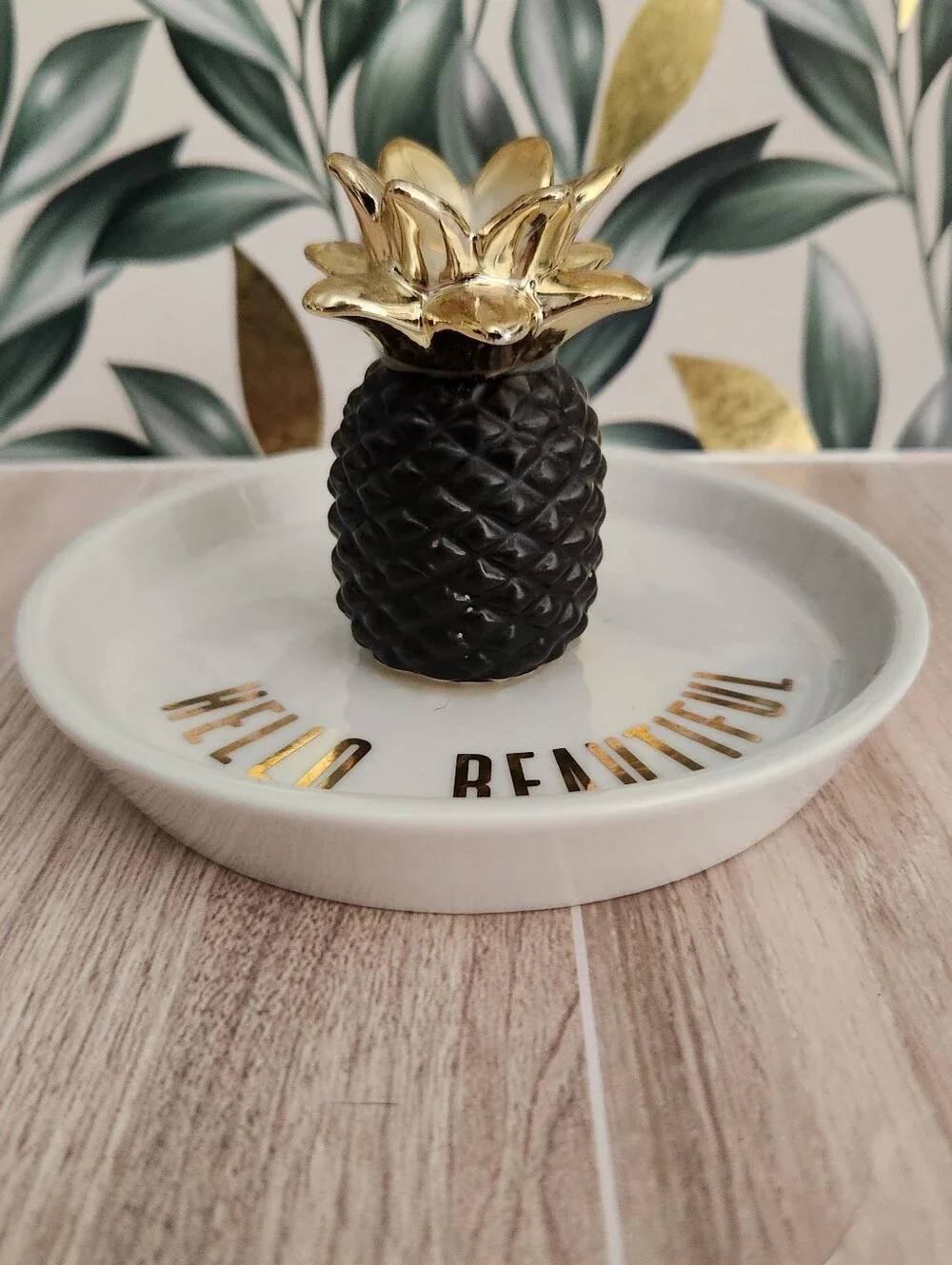 La Casa Bella Black & Gold Pineapple 